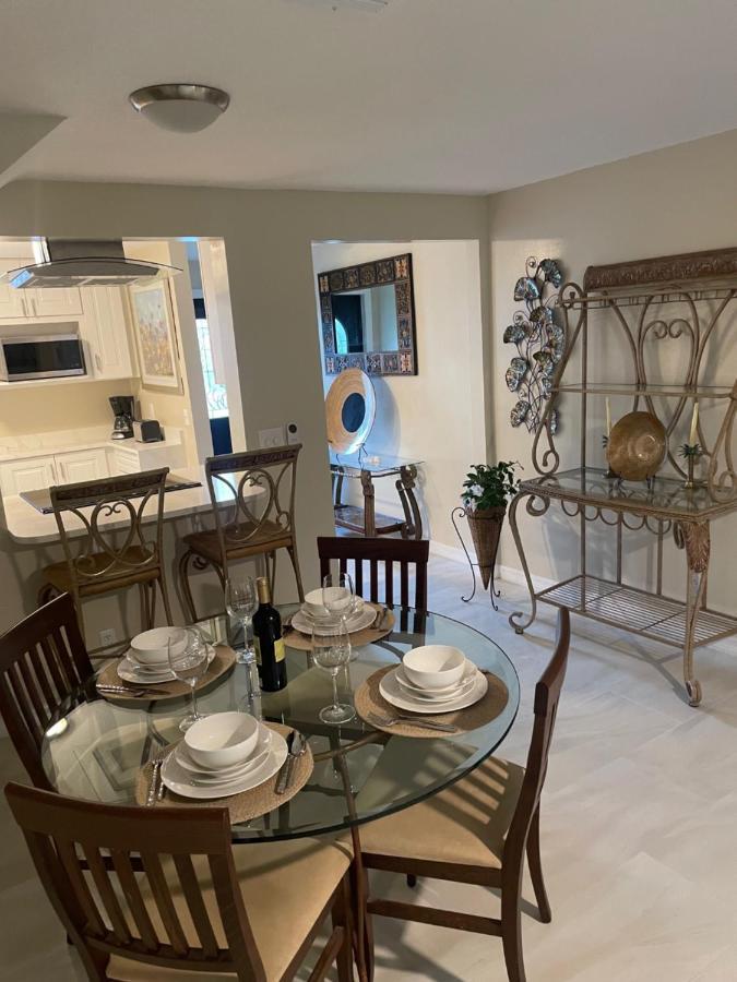 Coastal Townhome In Jupiter 1 Mile To Beach! Buitenkant foto